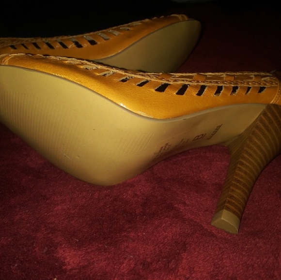 🆕Bakers | Braided Cut Out Leather Peep Toe - Picture 7 of 8